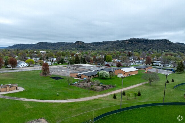Spence Elementary School is located in La Crosse, Wisconsin.