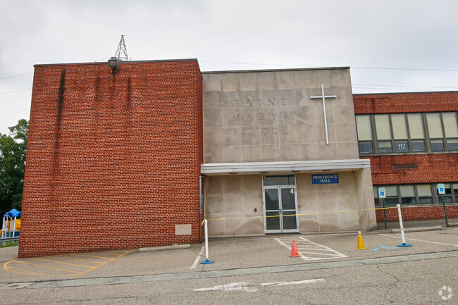 St Mary Elementary School is a private school serving the Hampton neighborhood of Glenshaw, PA.