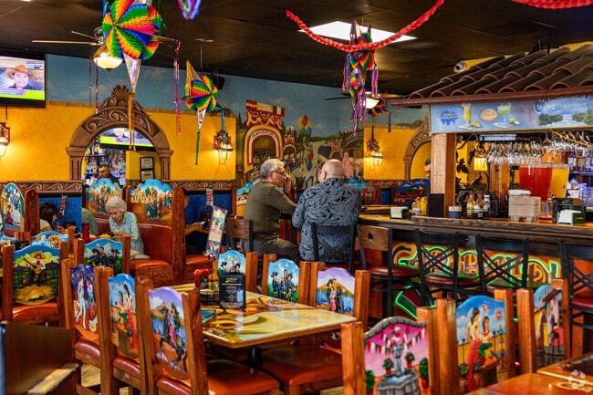 Traditional pastries and cuisine can be found at Garibaldi Bakery and Mexican Restaurant near Naples Manor.