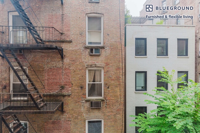 290 W 12th St unit FL3-ID1547, New York, NY 10014 - photo 4