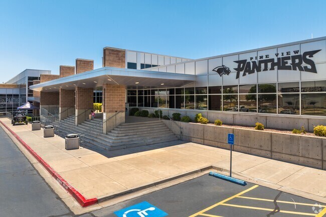 Pine View High School