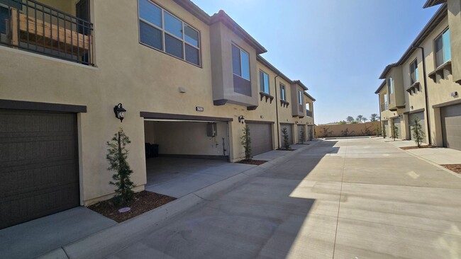 4370 S Alegre Privado, Ontario, CA 91761 - photo 2