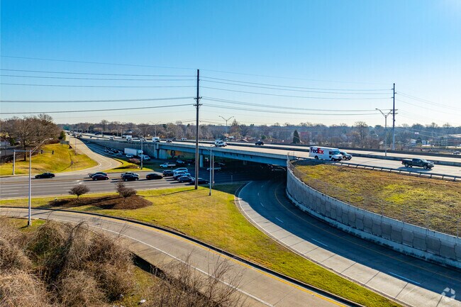 Belknap is conveniently located near the I-264 interchange.