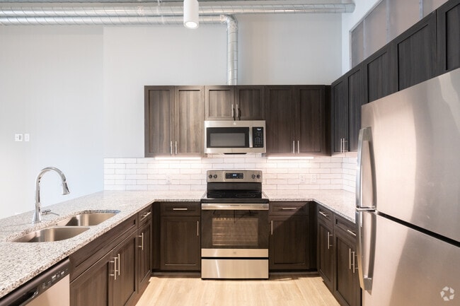1BR, 1BA - Kitchen