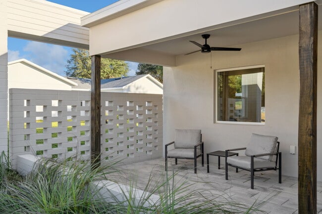 1797 Flowertop Way unit 38643007, Lady Lake, FL 32159 - photo 2