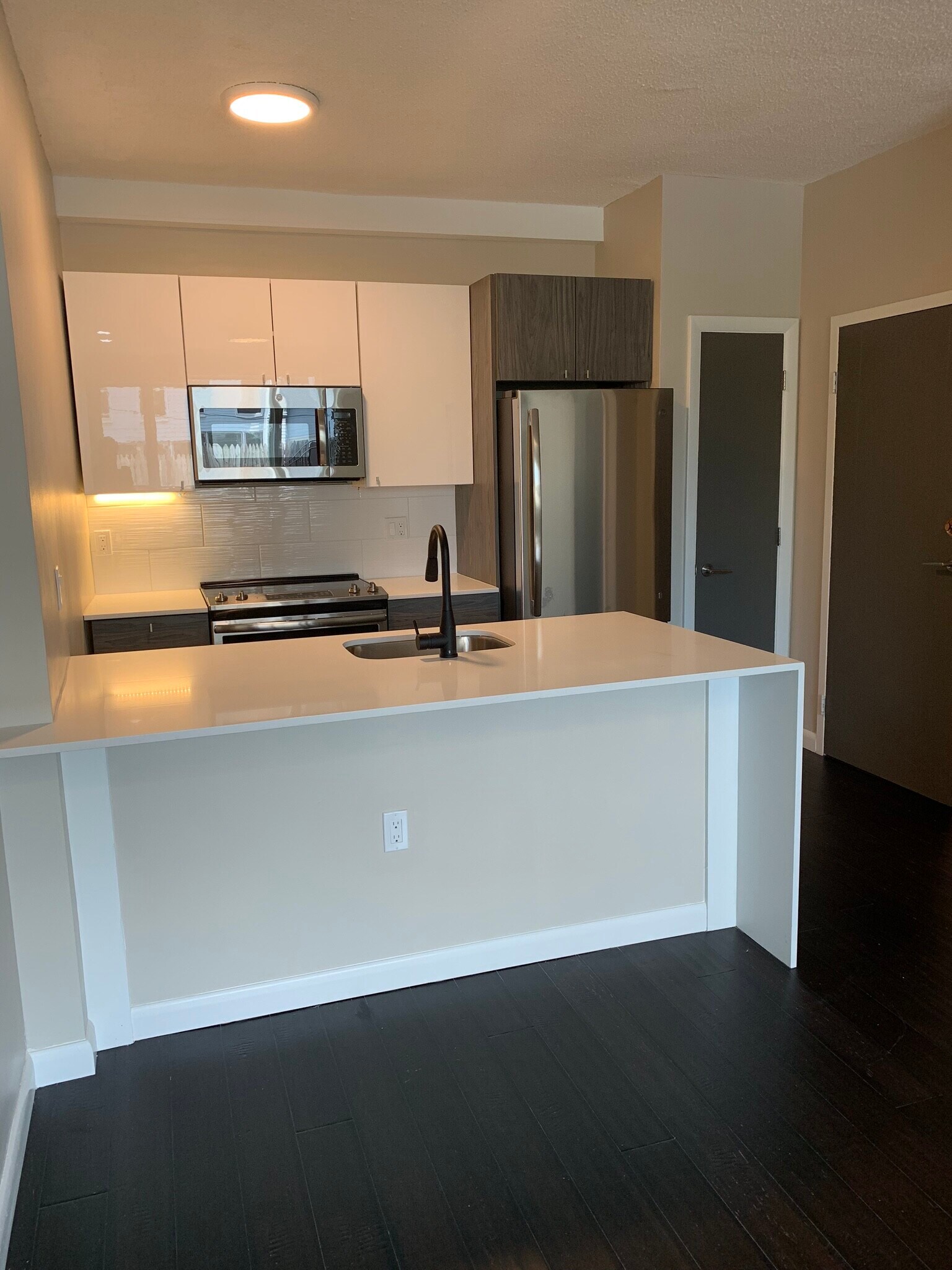 50 Evergreen St unit 11, Jamaica Plain, MA 02130 - photo 1