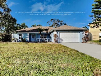2566 SW Hinchman St, Port Saint Lucie, FL 34984