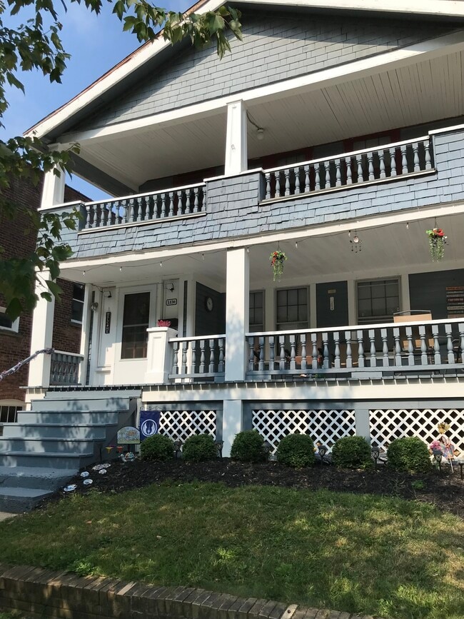 1136 Cook Ave Unit UP, Lakewood, OH 44107