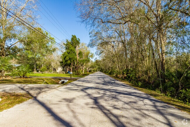 Driving down street along the Heritage Isles neighborhood.