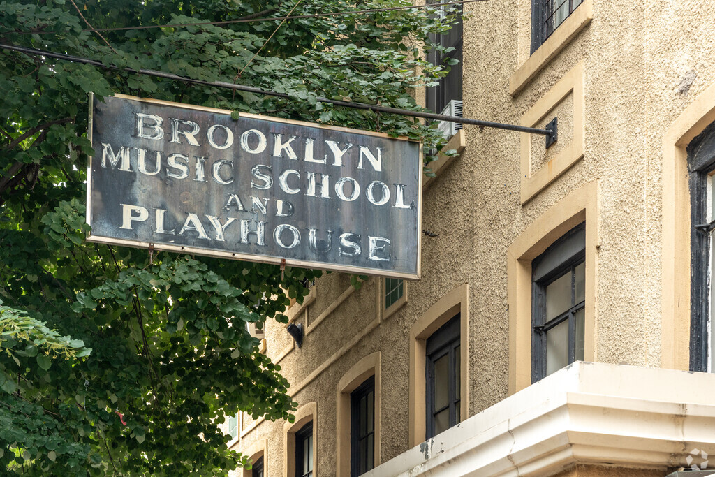 MUSE Academy in Boerum Hill centers education around music, performance, and visual arts.