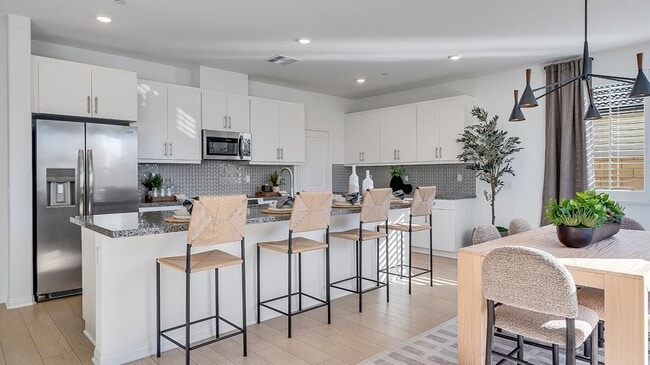 14131 Rollins St, Hesperia, CA 92344 - photo 2