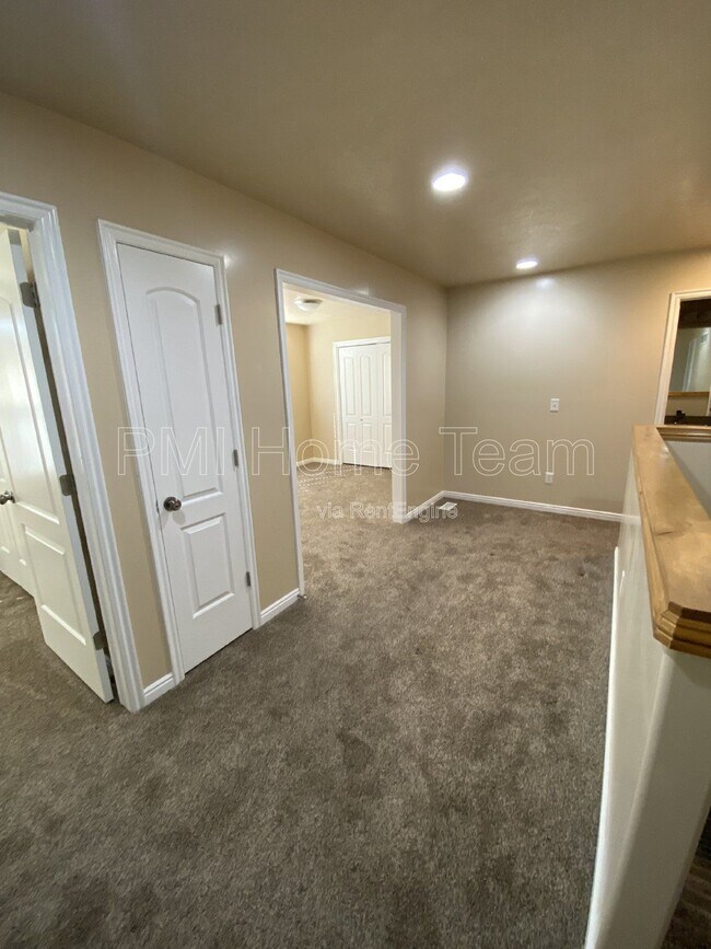 433 N 3150 W, Clearfield, UT 84015 - photo 4