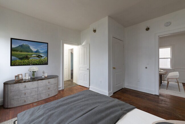 706 W Saginaw St unit 2, Lansing, MI 48915 - photo 6