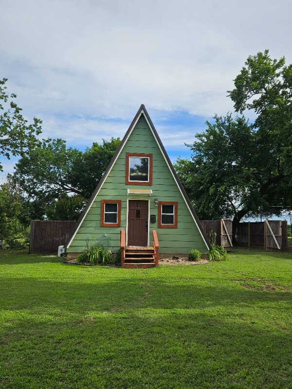 1 Shawnee, Bethel Acres, OK 74801