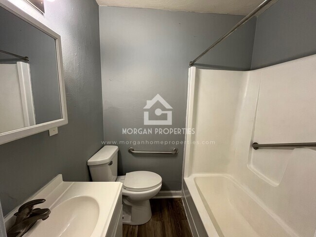 2324 State St unit 2, New Castle, IN 47362 - photo 5