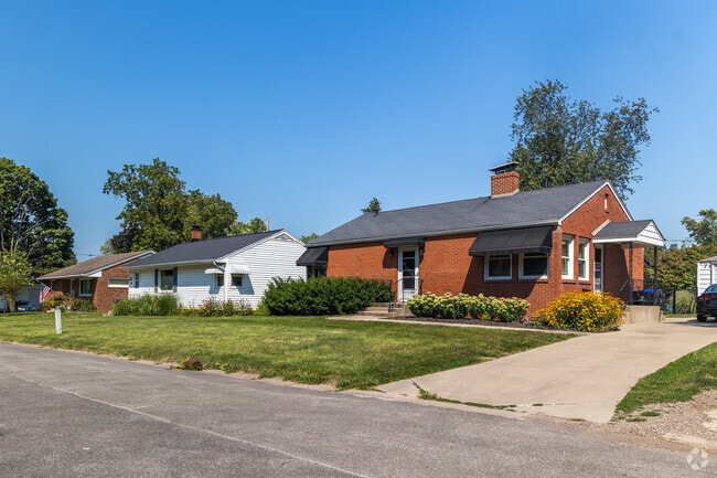Founders Grove has a number of smaller cottage style homes.