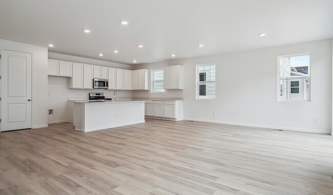 45916 Gentry Ave, Bennett, CO 80102 - photo 6