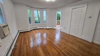 7 Wyatt St, Somerville, MA 02143