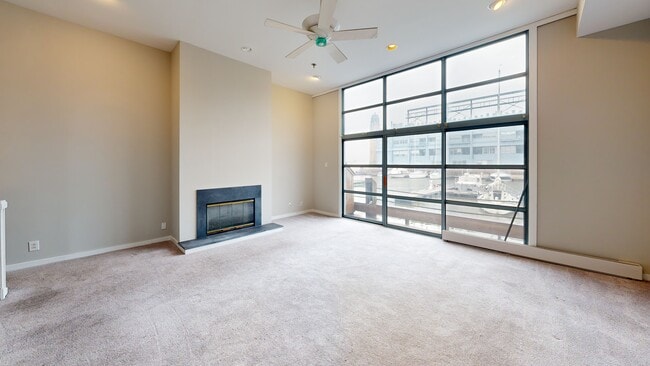 7 N Christopher Columbus Blvd unit 130, Philadelphia, PA 19106 - photo 2