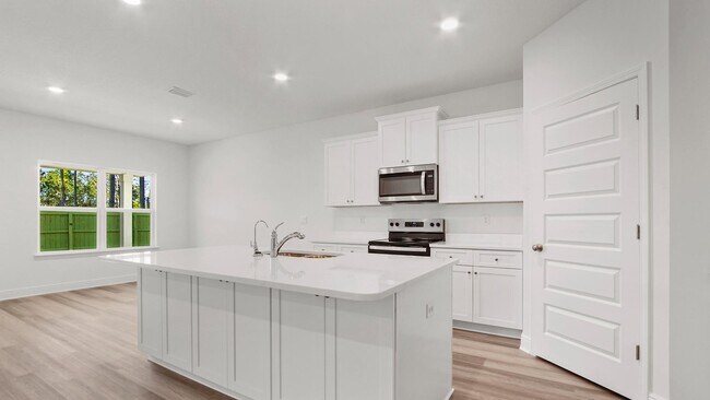 16 Gray Owl Dr W, Freeport, FL 32439 - photo 4