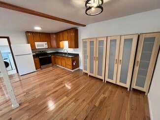 1077 12th St Unit inlaw, Oakland, CA 94607