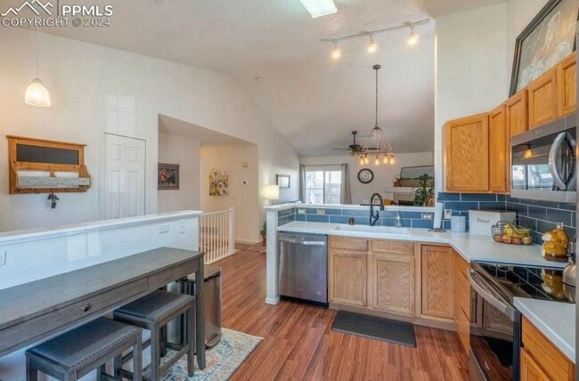 2620 Weyburn Way, Colorado Springs, CO 80922 - photo 4