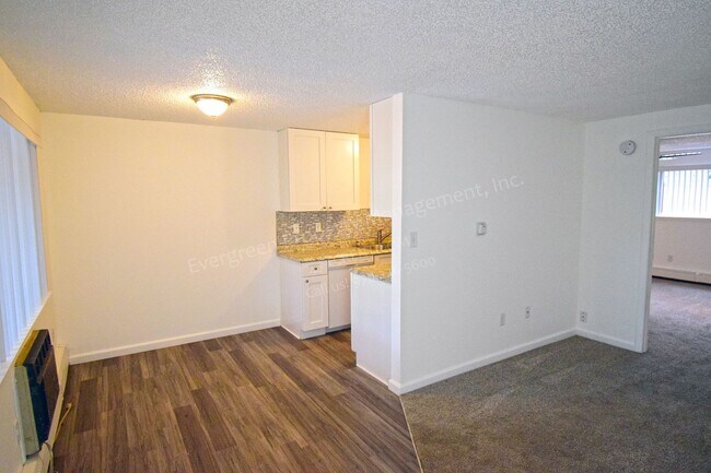 824 N Garfield Ave, Loveland, CO 80537 - photo 5