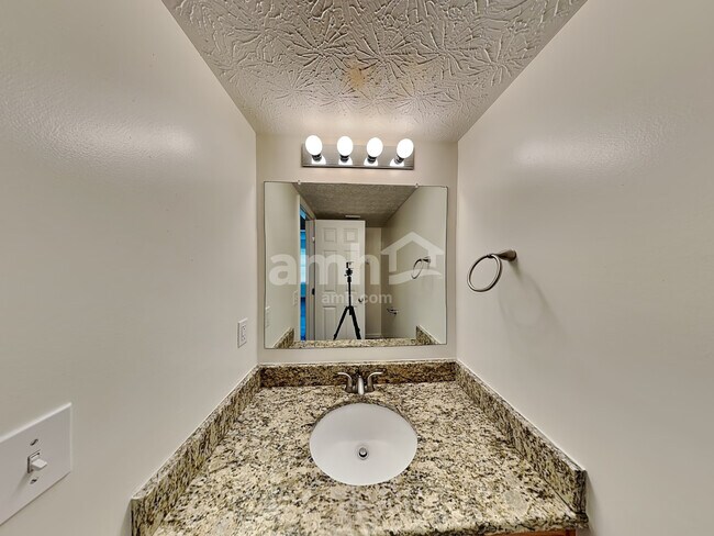 1521 Mckinney Ln, Pataskala, OH 43062 - photo 7