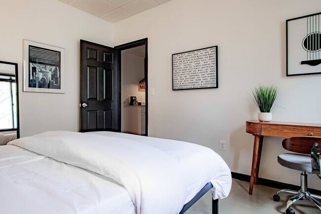 1020 16th St NW unit FL3-ID1037717P, Washington, DC 20036 - photo 7