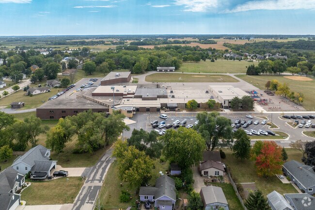Bristol Elementary School in Southern Wisconsin offers schooling for K-8.