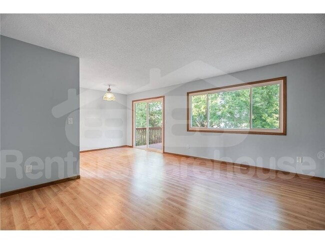 1360 Adams St S, Cambridge, MN 55008 - photo 5