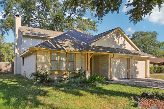 3715 Wells Mark Dr, Humble, TX 77396 - photo 2