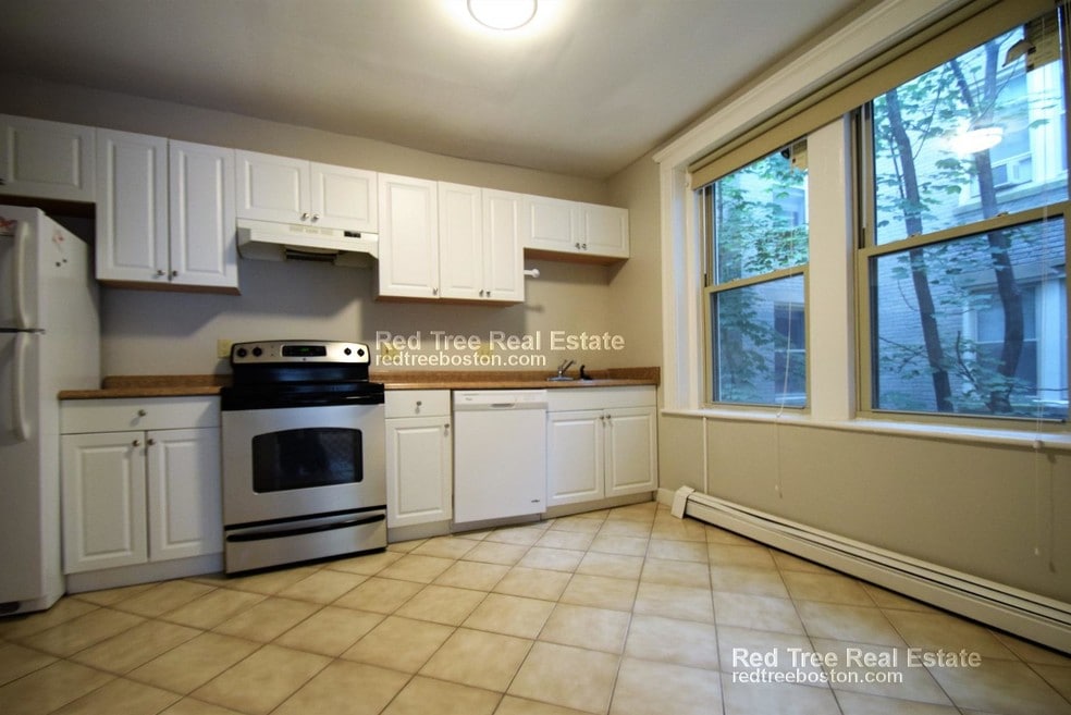32 Ransom Rd unit 1, Brighton, MA 02135 - photo 1