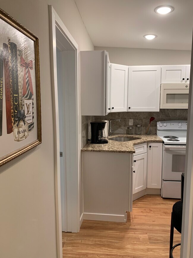 2556 Germantown Ave unit B, Philadelphia, PA 19133 - photo 4