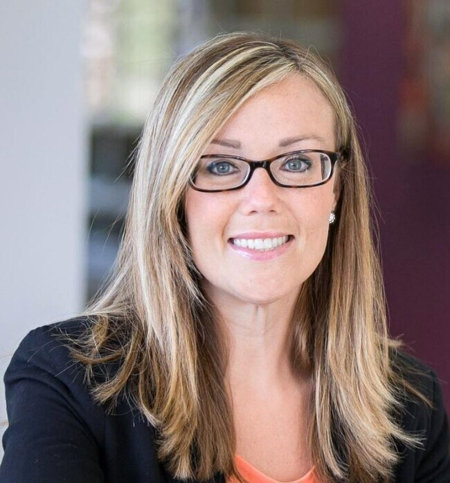 Stephanie Scriven Real Estate Agent in Camillus, NY