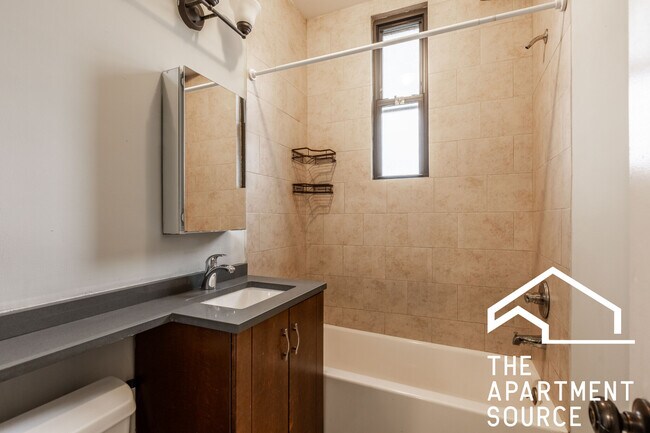 4631 N Paulina St unit 409, Chicago, IL 60640 - photo 4