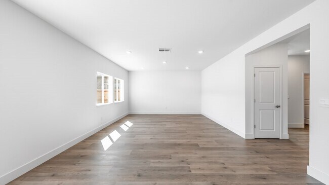 5998 Lazy Meadow Way, Sparks, NV 89436 - photo 5