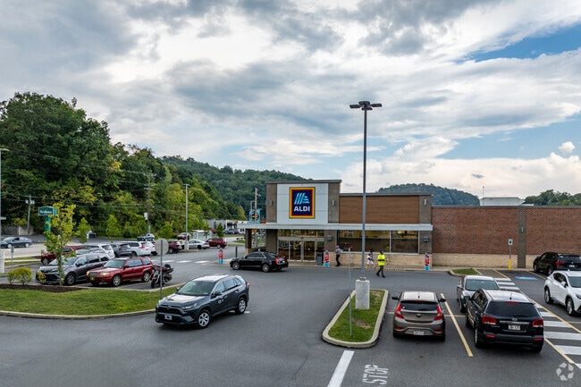 Residents of Sabraton can stock up on groceries at the local Aldi store.
