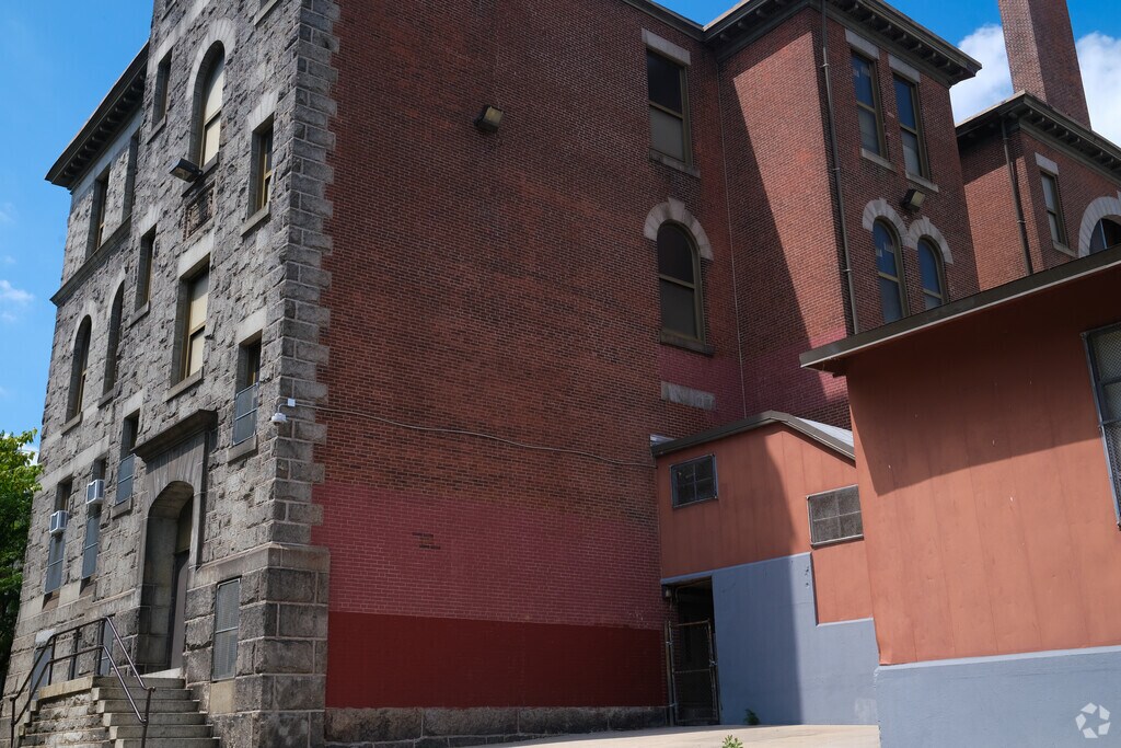 Side angle of Fitler Academic Plus in Germantown, Philadelphia PA