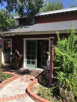 7949 Day St, Sunland, CA 91040