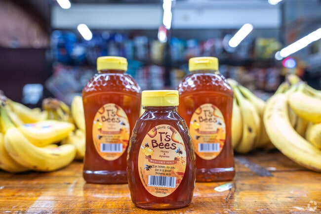 Purchase locally-sourced honey at Mike's Country Store River Pointe Plantation.