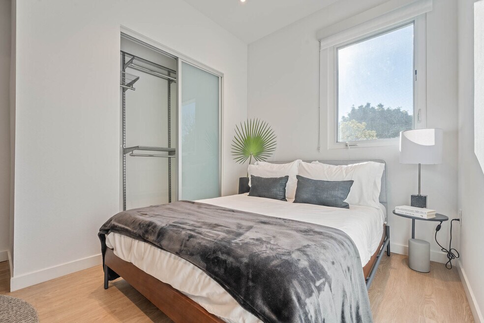 8820 Belford Ave unit 3121, Los Angeles, CA 90045 - photo 1