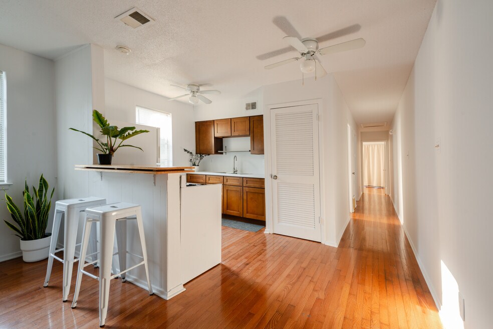 1337 Vinton Ave unit 4, Memphis, TN 38104 - photo 1