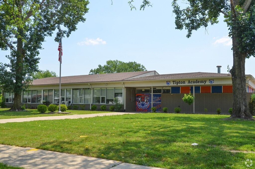 Tipton Academy front entrance in Garden City.