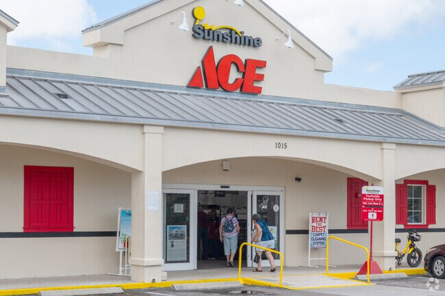 The new Ace Hardware in Largo is adjacent to the Palm Hill neighborhood.
