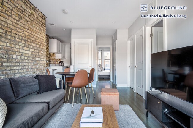 3438 N Seminary Ave unit FL2-ID457, Chicago, IL 60657 - photo 2