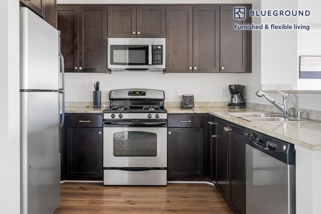 501 Murphy Ranch Rd unit FL4-ID2025, Milpitas, CA 95035 - photo 6