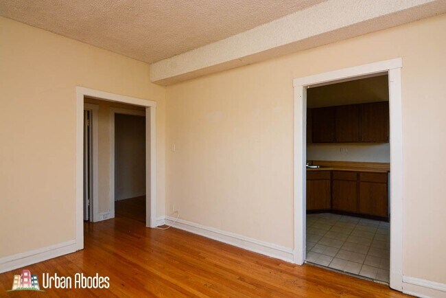 3522 N Racine Ave unit A05C, Chicago, IL 60657 - photo 5