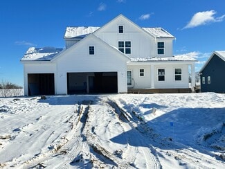 8316 Bauerridge Ave, Jenison, MI 49428