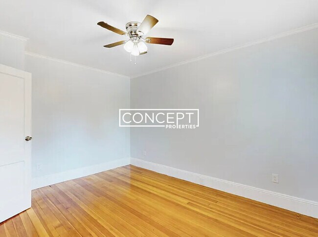 3 Ropes St unit 2, Salem, MA 01970 - photo 5